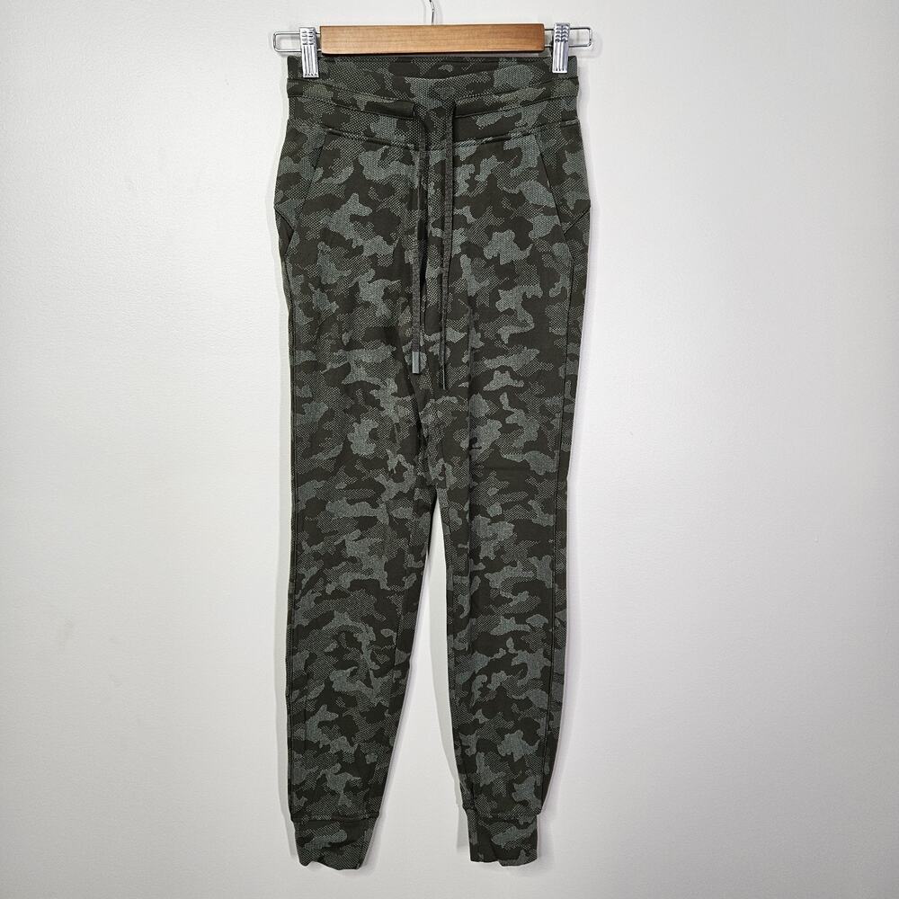 Lululemon Ready To Rulu High-Rise Jogger Women's Size 2 Green Camo